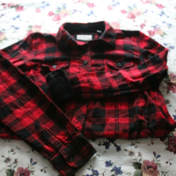 red & black flannel shirt - Picture 1 of 2
